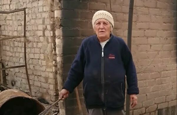 Луганщина продовжує палати, люди ридають над згорілими будинками: "Як пережити зиму?"