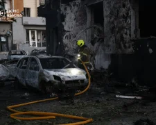 Ракетна атака на Київ: ДСНС ліквідовує наслідки
