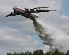 Падіння літака у Росії: в мережі показали фото та відео з місця катастрофи