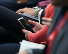 Мобільні шахраї вигадали хитру схему, під прицілом кожен українець: страждають найдовірливіші