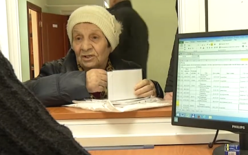 Пенсіонерка. Фото: скрін youtube