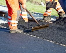 Чому український асфальт дорожче німецького