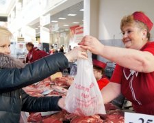Українців вразять ціни на м'ясо до травневих свят