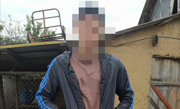 Юный запорожец украл урну для голосования, чтобы поселить в ней улиток