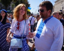 Зробити свідомий вибір і не "подарувати" свій голос: масові черги українців перед виборами показали у мережі, єдині як ніколи