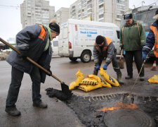 Заступнику Омеляна вирвало колесо на українській дорозі: зіткнувся з реформами впритул