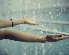 Погода в Україні: спека, дощі та шквали