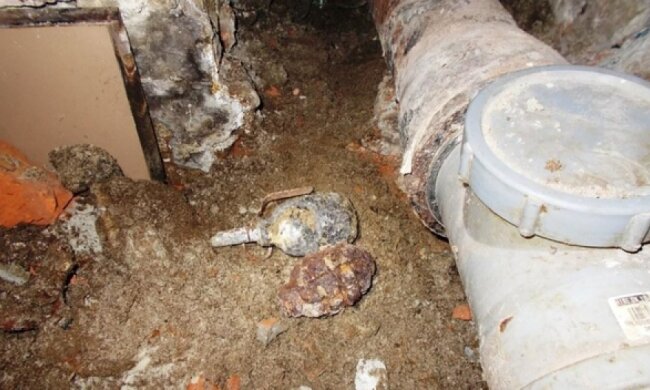 Дві гранати часів Другої Світової знайшли у черкаському ресторані (фото)