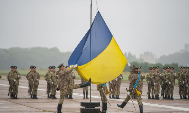 Украинские герои на Донбассе записали трогательное видео ко Дню Независимости: "До слез..."