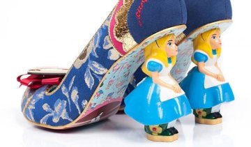 Чарівні туфлі за мотивами "Аліси в Країні Чудес" (фото)