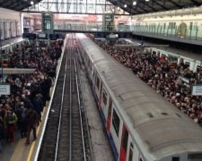 У Лондоні величезний затор через страйк працівників метро