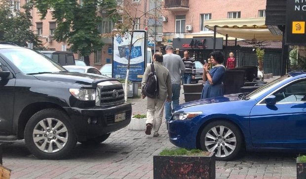 "Герой парковки" спровоцировал пробку в центре Киева