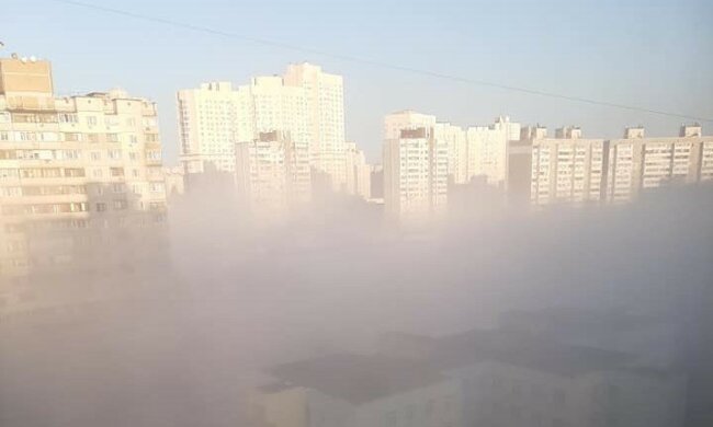 "Буде складно дихати": у Києві готуються до смогу і смороду через пожежі на торфовищах