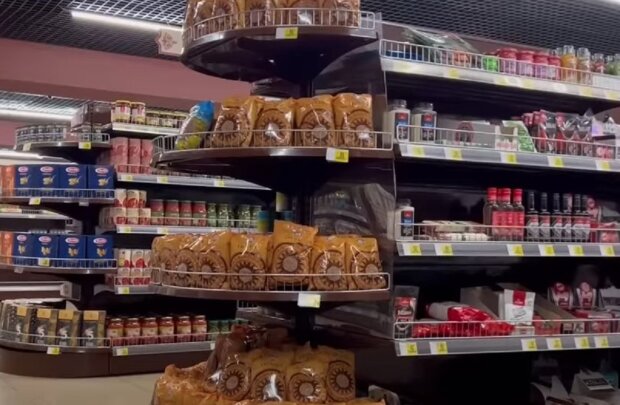 Супермаркет, крупи. Фото: скриншот YouTube