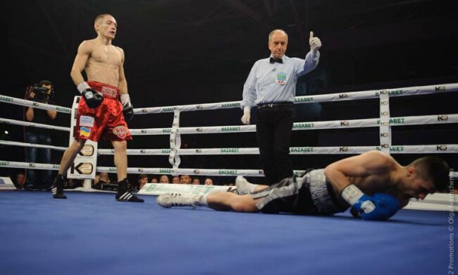 Украинец Малиновский нокаутировал венгерского боксера и защитил свой титул