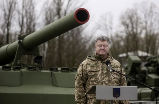 Україна послала війська до кордонів з Росією: наказ Порошенка