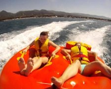 В сети показали "безопасность" популярного аттракциона