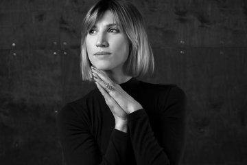 Аніта Луценко показала, як прибрати "вушка" на стегнах і жир з живота