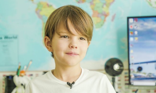 7-летний школьник отвоевал "Мрию" у Путина: он – украинский