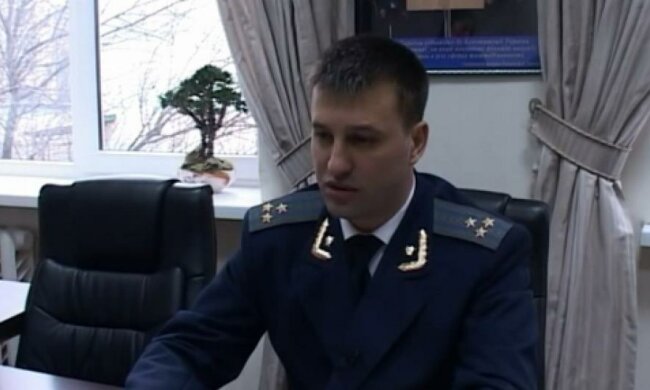 Ківалов відхрестився від прокурора-хабарника