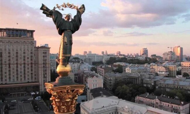 Погода в Киеве 2 июля: столицу хорошенько пополощит