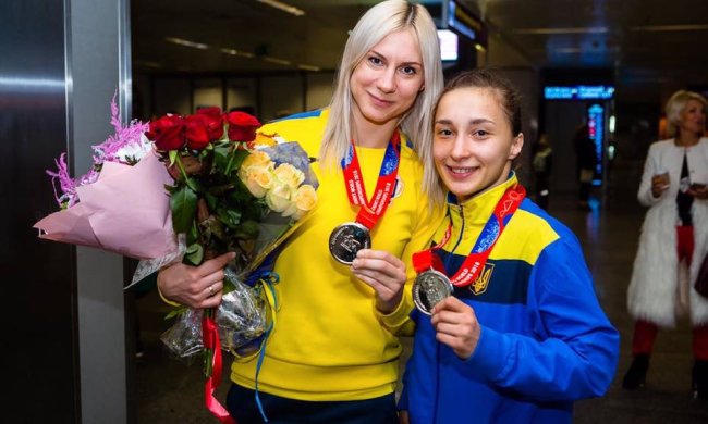 Дві українки стали віце-чемпіонками світу з боксу