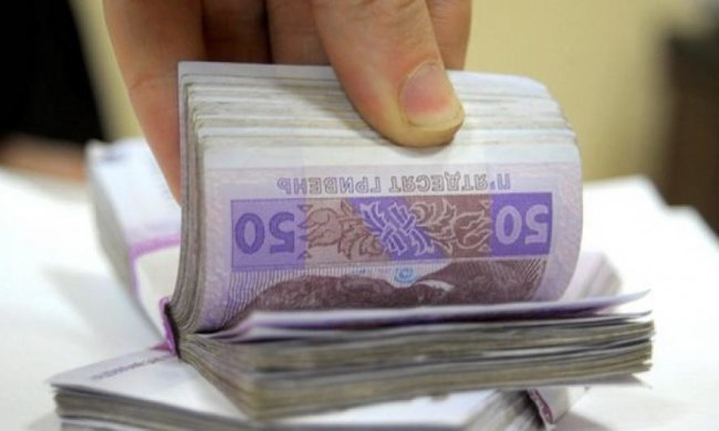 Кабмин предлагает ввести единый 20% налог на зарплату