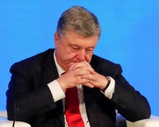 Романенко показав "театр" Порошенка: "Постановки із сумним єб*льником"