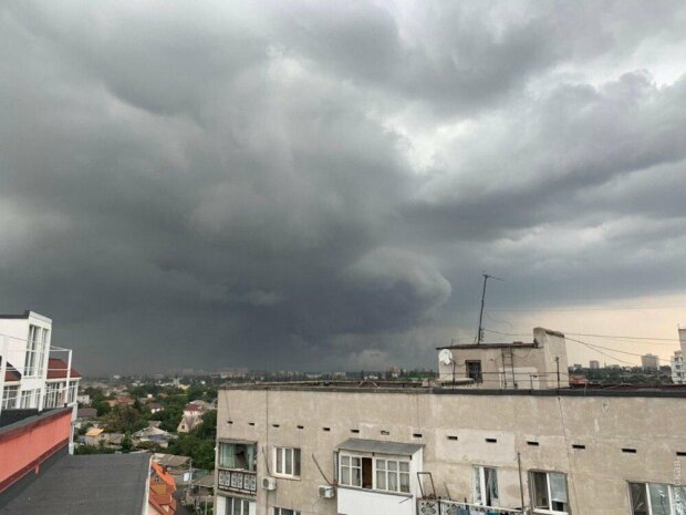 Лужи под ногами и настроение "на ноле": какая погода будет в Запорожье 4 октября