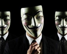 Тією ж монетою: троє чоловіків познущалися над збоченцем