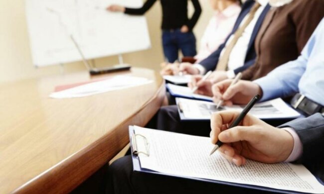 Стало відомо, хто сплачує найвищі податки в Україні