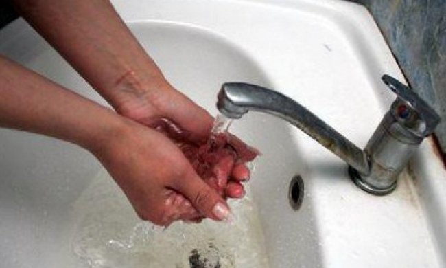 Терористи на Донбасі знеструмили п`ять фільтрувальних станцій