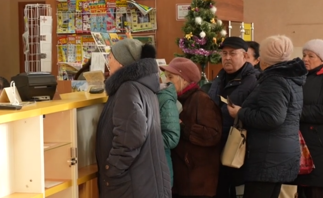 Пенсіонери. Фото: скрін youtube