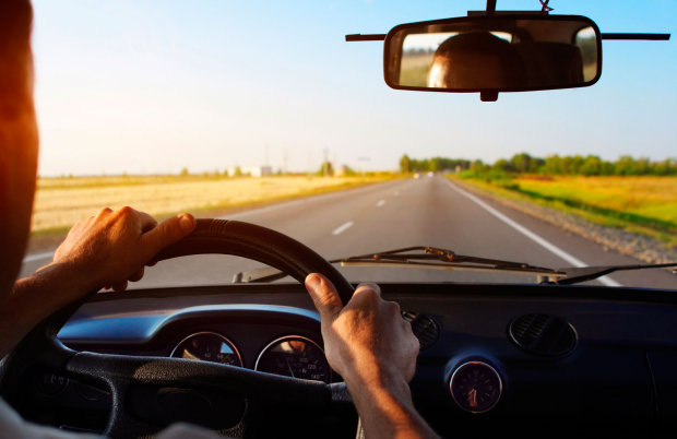 Водіїв та пасажирів привчатимуть до безпеки гігантськими штрафами: що потрібно знати