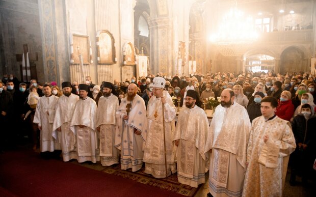 Львів'яни окупували церкву на вихідних: "У Бога немає карантину?"