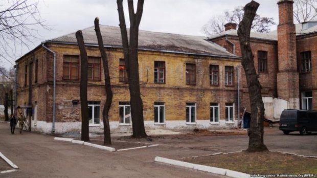 Росийский банк пытается "отжать" госпиталь для АТОшников