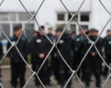 За «законом Савченко» на волю вийде тисяча вбивць