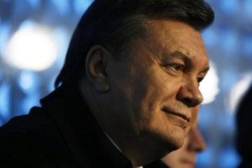ЧМ 2018: Янукович вынырнул из забвения в объятия Медведева
