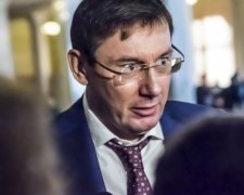 Луценко ночами зустрічався з чоловіками