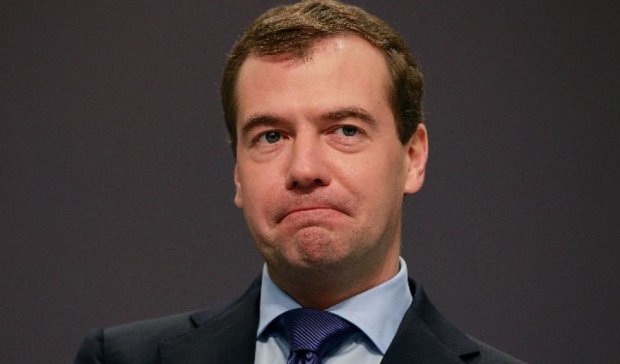 Медведев советует Украине «перестать выкаблучиваться»