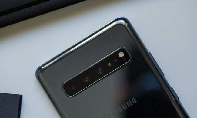 Samsung Galaxy S10