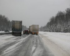 Автобус з українцями розбився під Москвою, є жертви