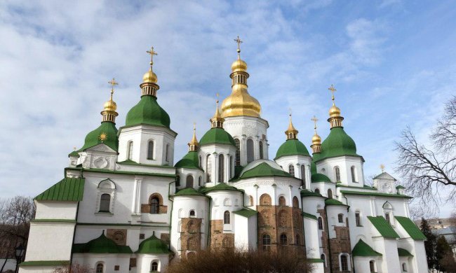 Министр культуры разозлил украинцев: верующим запретят молиться, а Софию Киевскую отдадут московским попам?
