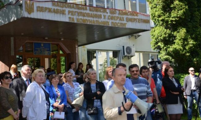 Председатель НКРЭКУ высмеял критику "независимых экспертов"