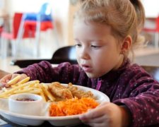 Нагрузка на почки и сердце: сколько соли можно употреблять ребенку