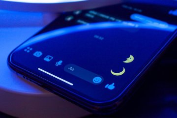 Facebook внедрила темную тему