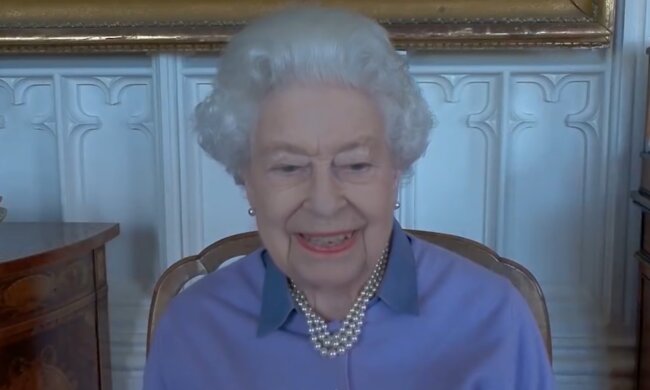 Королева Елизавета II, кадр из видео