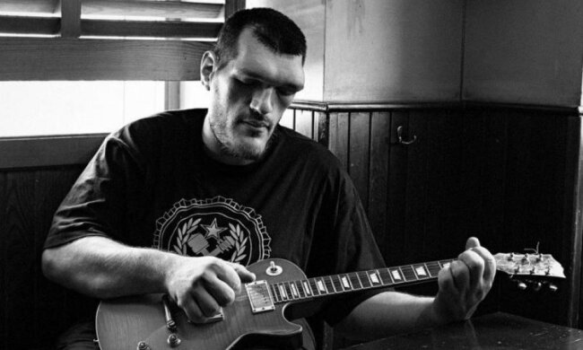 Иван Денисенко: биография музыканта и художника