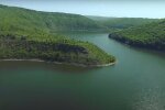 Франківчанин витягнув дітей з річки, поки батьки глушили пиво: "Почали синіти"