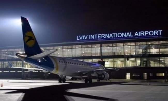 Загорівся літак Львів-Київ